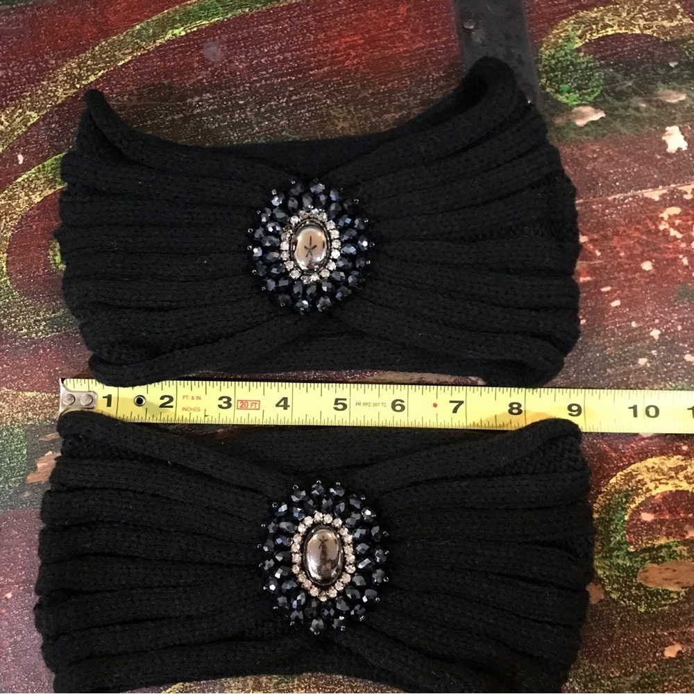 ▪️Jeweled Adorned Head Wrap - Picture 3 of 6